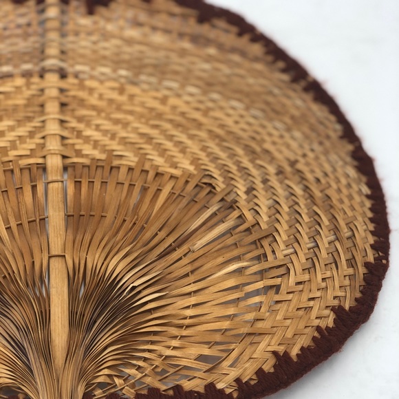 Vintgae Wicker Fan - Picture 5 of 5